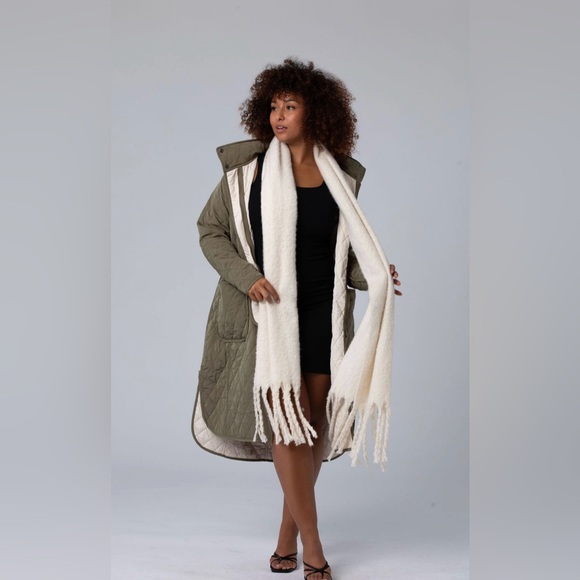 Savvi Cream Fringe Scarf - Picture 9 of 14